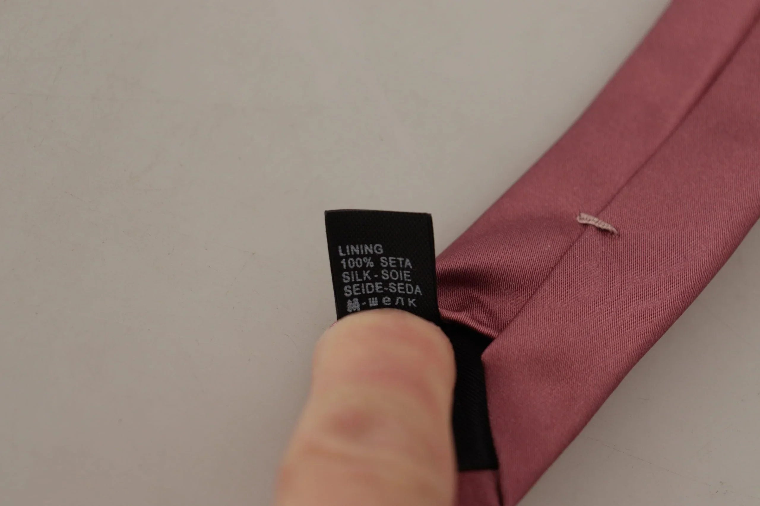 Dolce & Gabbana Neck Ties Dolce & Gabbana Elegant Pink Silk Bow Tie