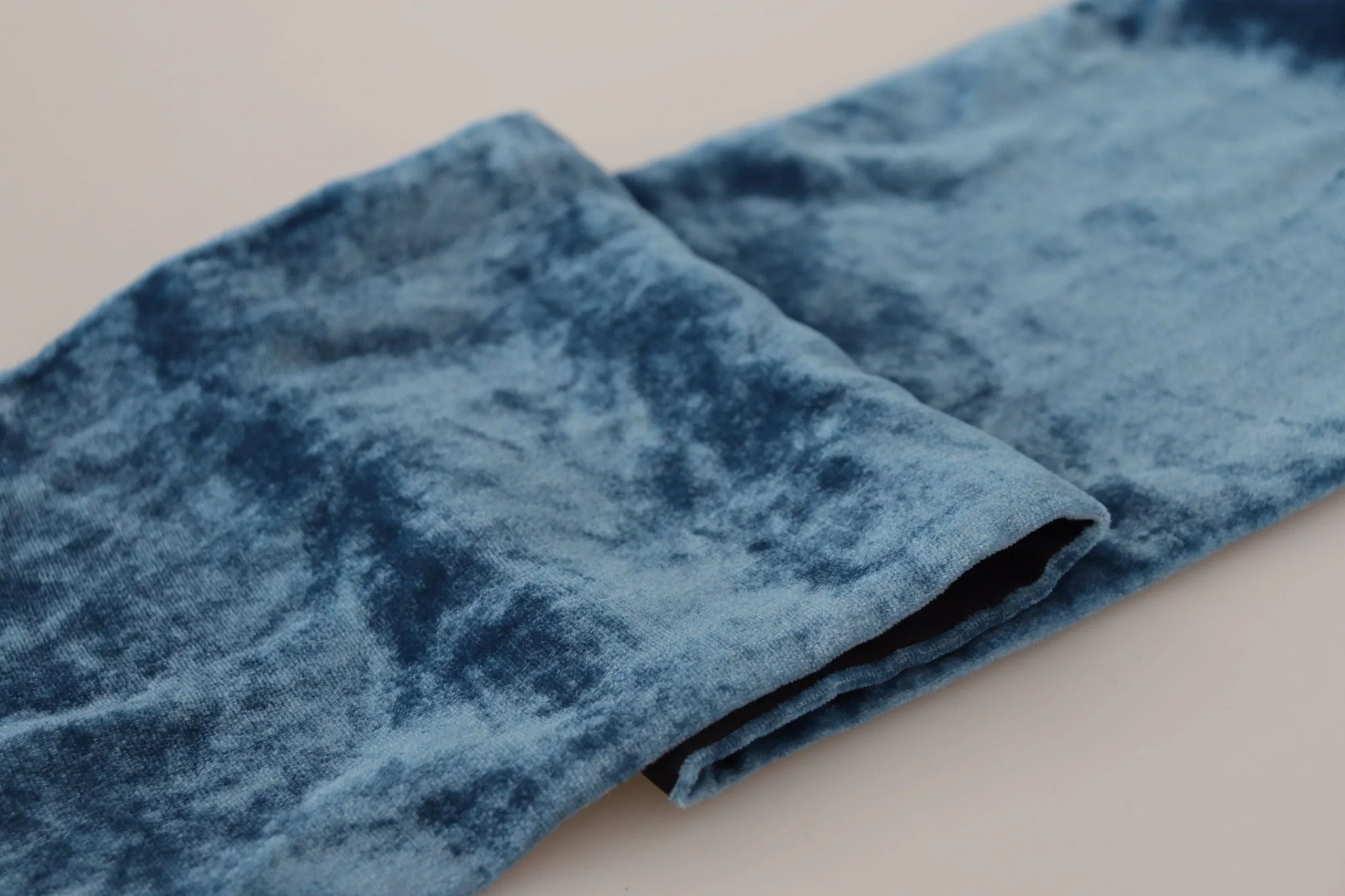 Dolce & Gabbana Scarves Dolce & Gabbana Elegant Silk Men's Scarf in Regal Blue