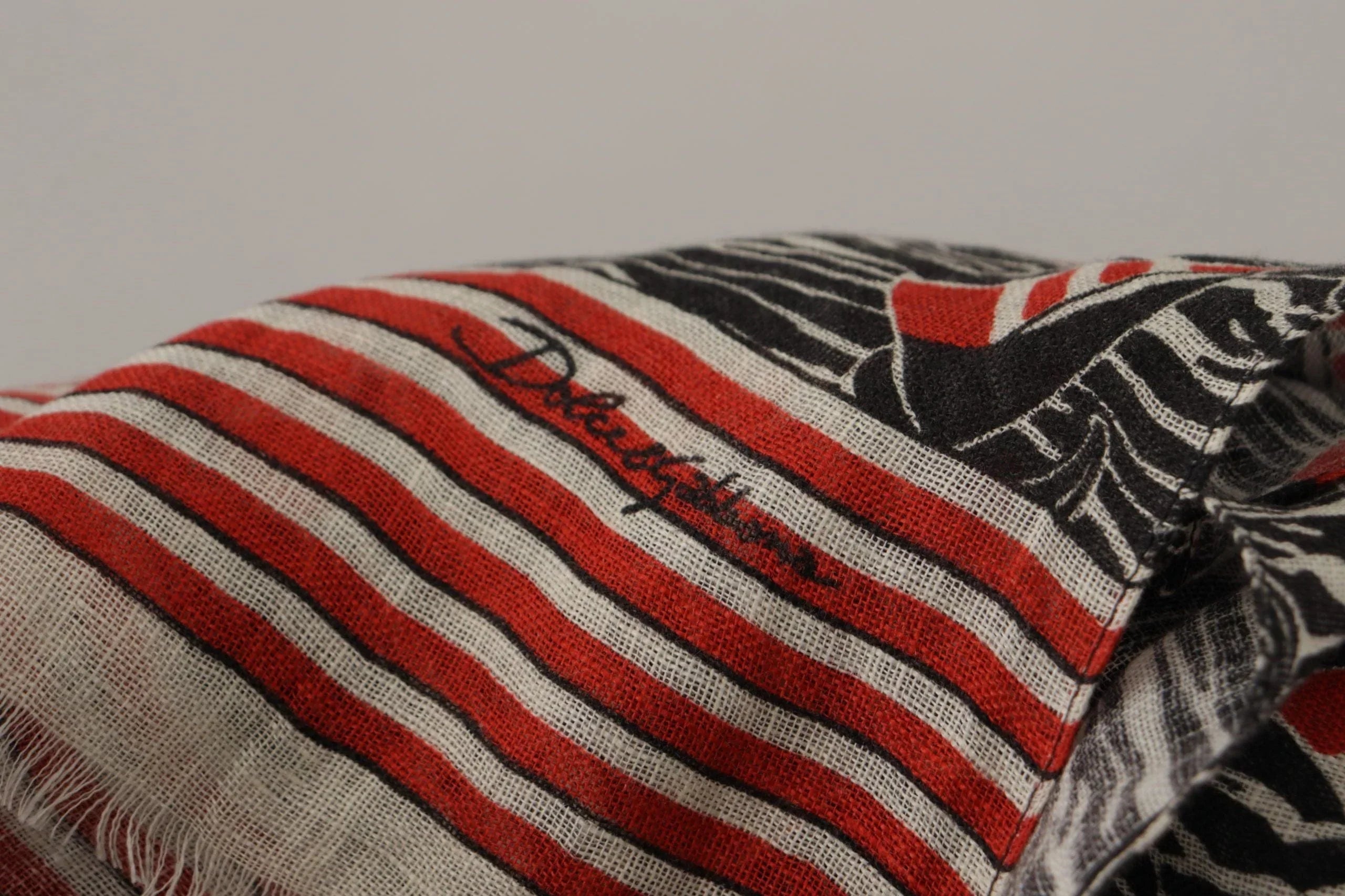Dolce & Gabbana Linen Shirts Dolce & Gabbana Elegant Striped Linen Men's Scarf